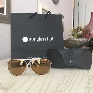 *BRAND NEW* Vince Camuto Sunglasses!